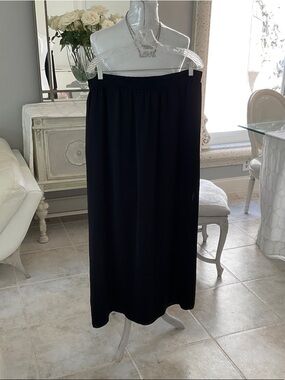 Forever 21 Black Maxi Skirt with Elastic Waist